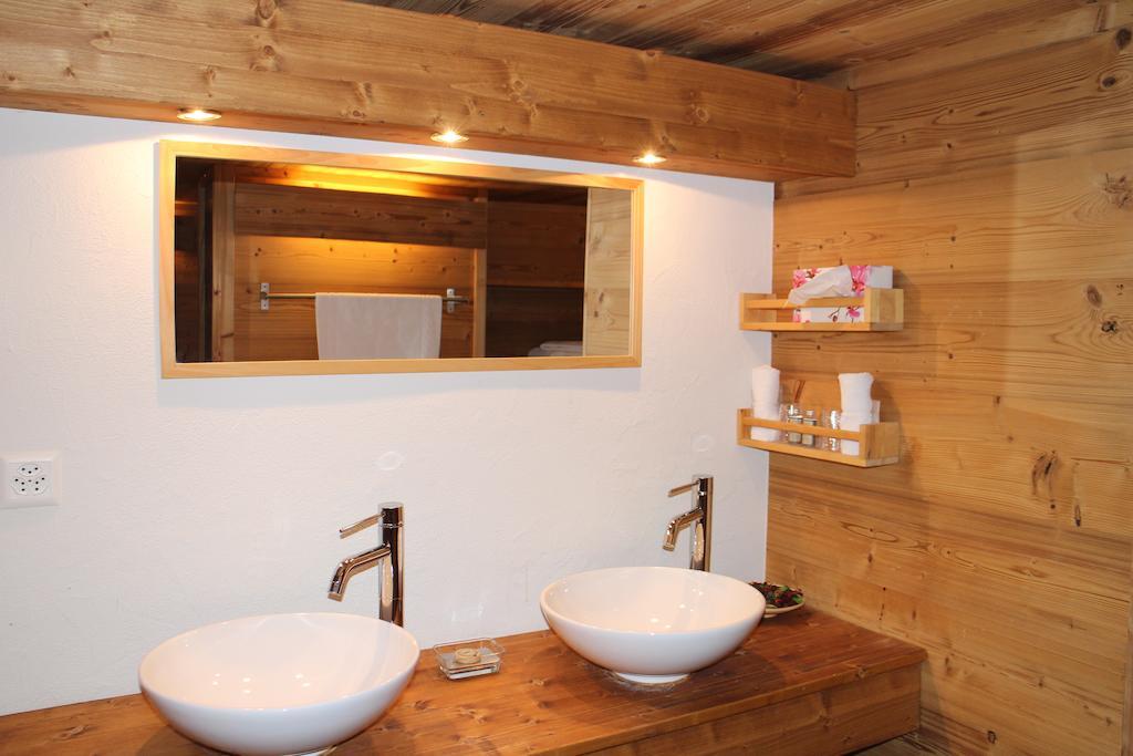 Hotel Restaurant Les Lilas Les Diablerets Room photo